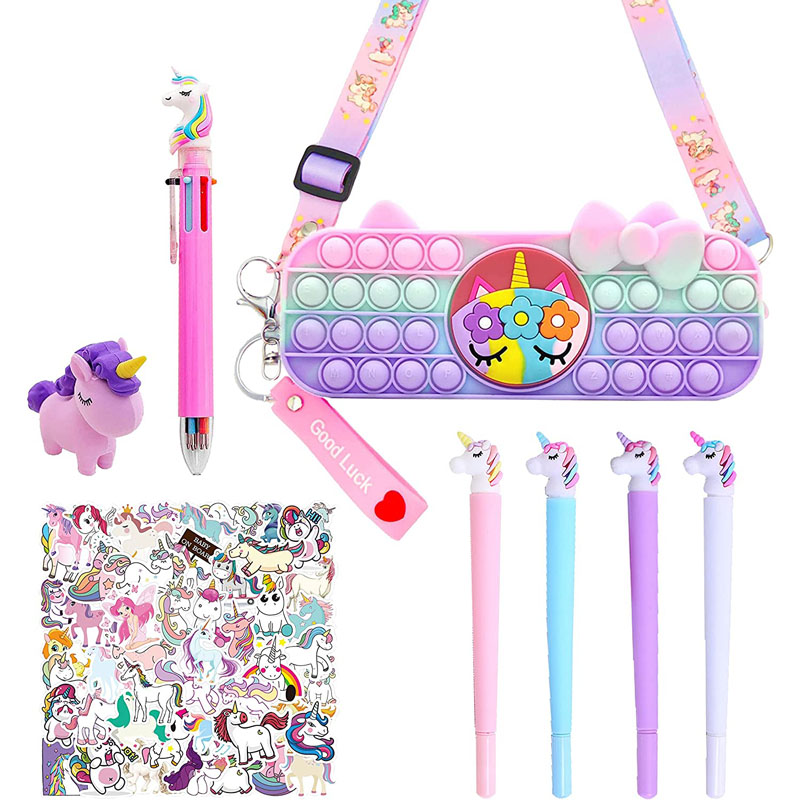 Trusa pentru creion Unicorn Set Stationary Unicorn pentru fete